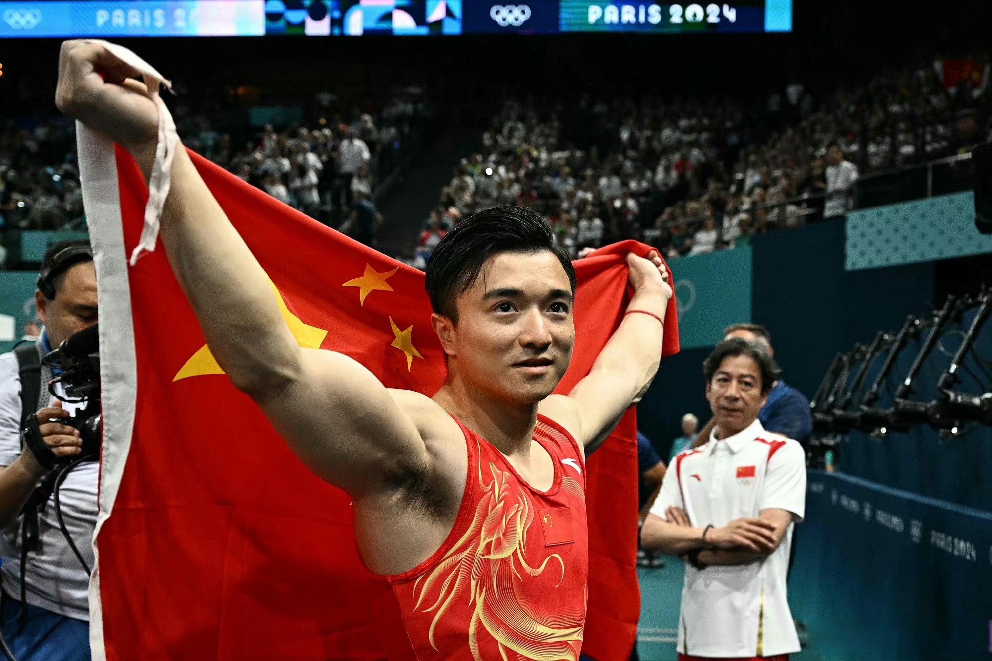 雷火电竞简介-体操项目中，中国队表现出色，取得奖牌