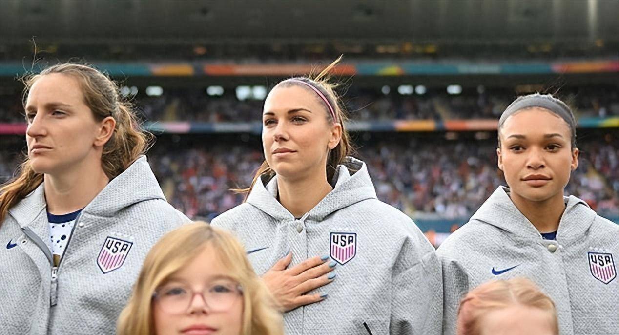 荷兰女足队员赢得金靴奖，成为焦点