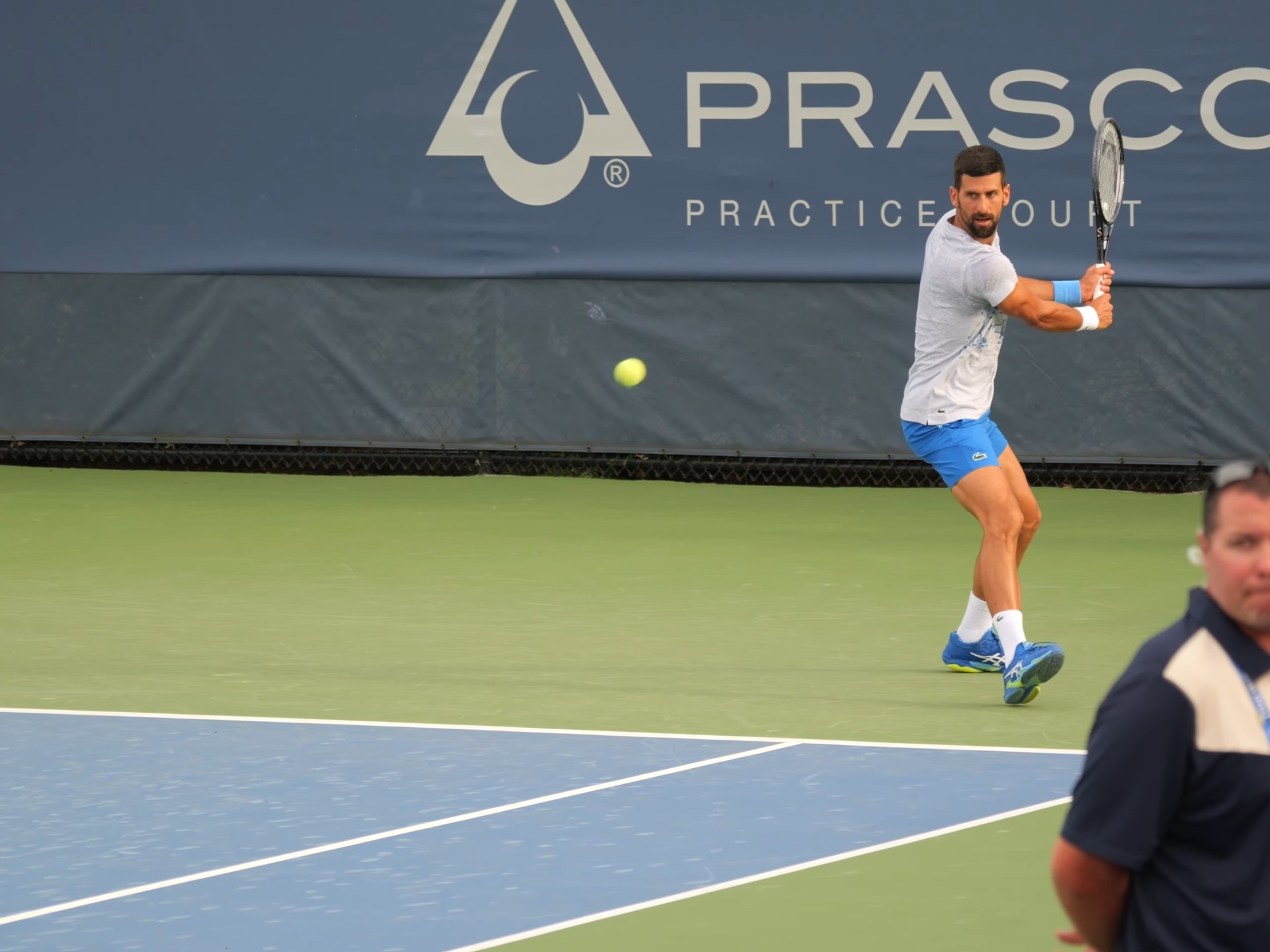 包含法国网球队逆转澳大利亚网球队，德约科维奇高光表现的词条