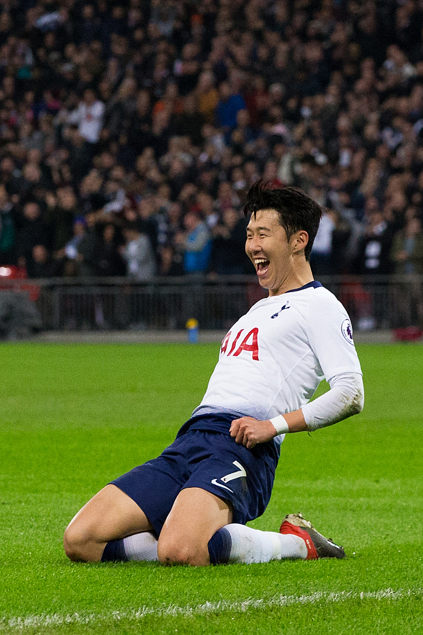 雷火电竞主播-热刺踢平对手，保持不败记录