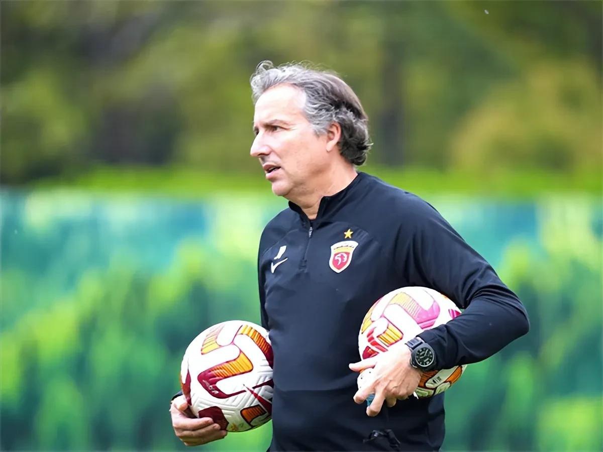 雷火电竞充值-包含换帅后球队迎来复兴，连续告捷势不可挡的词条