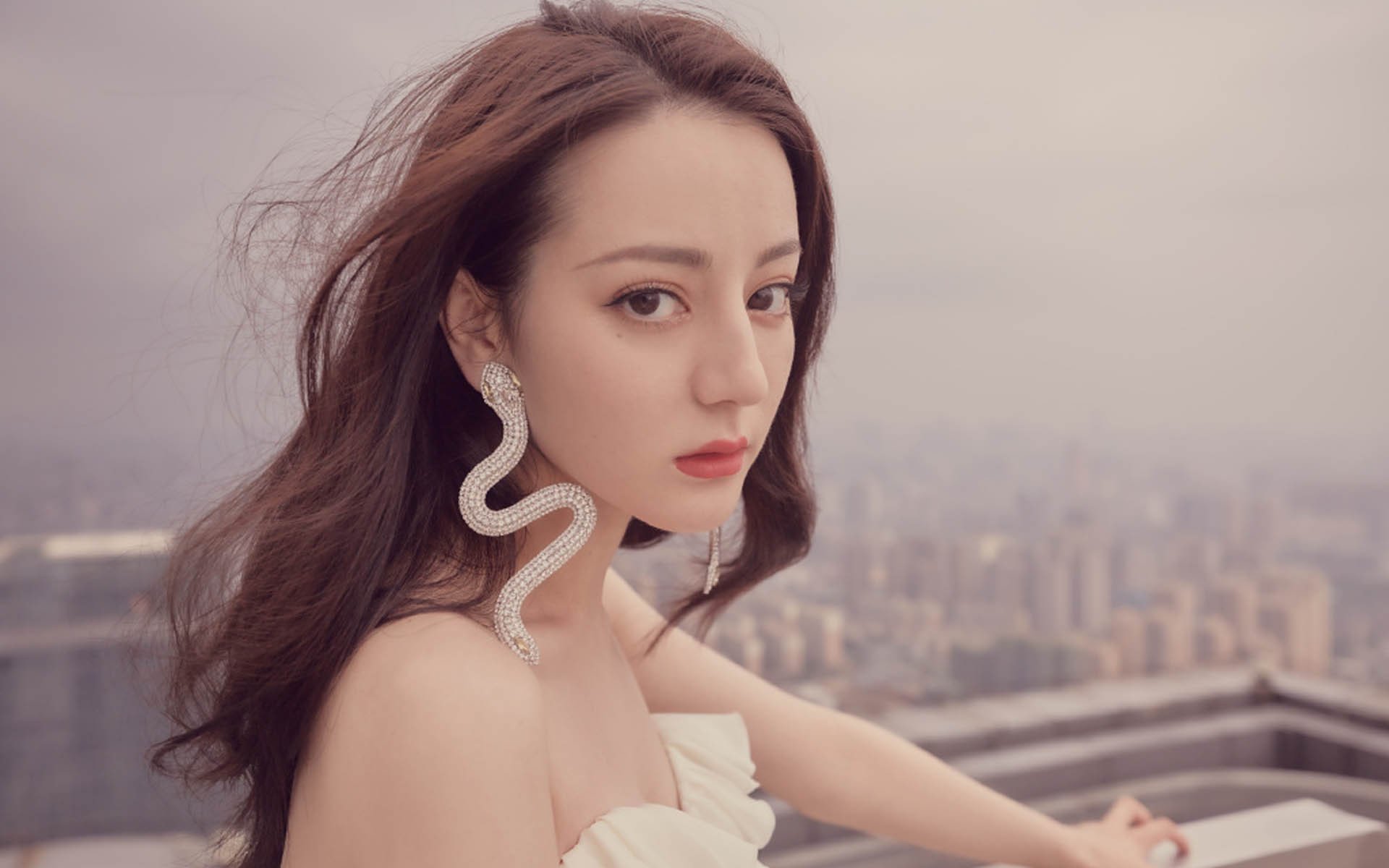 星火燎原,哈利伯顿的魔法与步行者的复仇蓝图