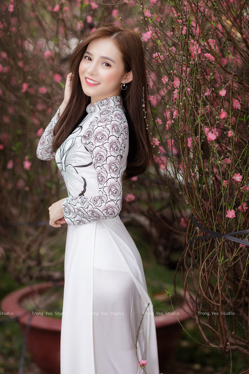 逆转与传承,2026世界杯C组之夜,罗马尼亚撼动哥伦比亚,梅西以不朽光芒照亮历史